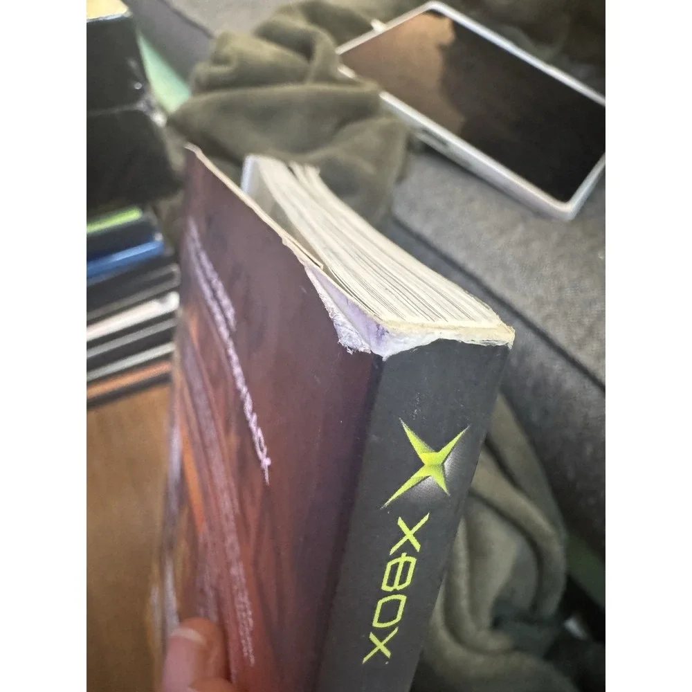 HALO 2: The Official Strategy Guide, Microsoft XBOX 2004